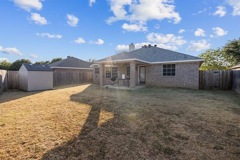 607 Meadowbrook Drive, Burleson TX 76028 - Photo 30