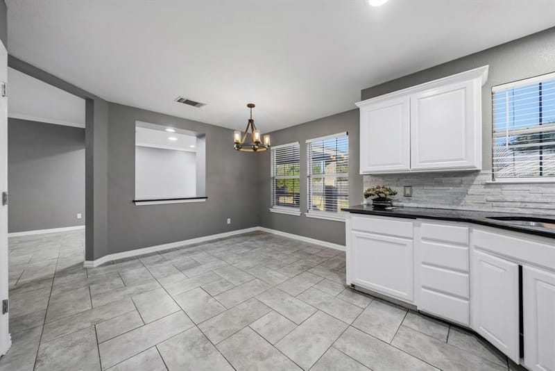 607 Meadowbrook Drive, Burleson TX 76028 - Photo 15