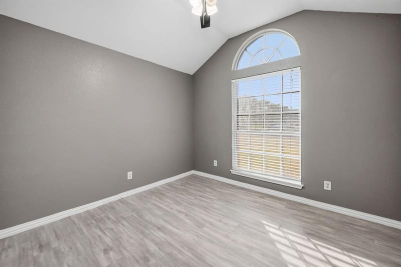 607 Meadowbrook Drive, Burleson TX 76028 - Photo 19