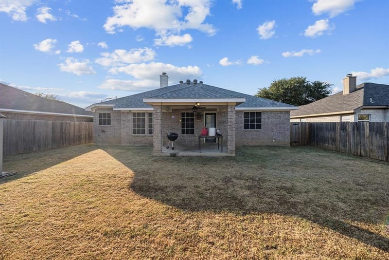 607 Meadowbrook Drive, Burleson TX 76028 - Photo 29