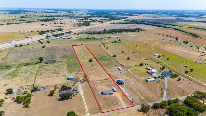523 W Pecan Tree Road, Waxahachie TX 75167