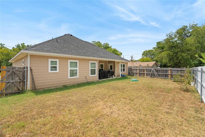 601 E Jefferson Street, Waxahachie TX 75165 - Photo 24