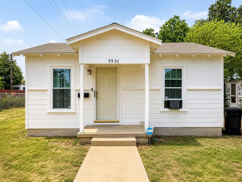 5536 Farnsworth Avenue, Fort Worth TX 76107