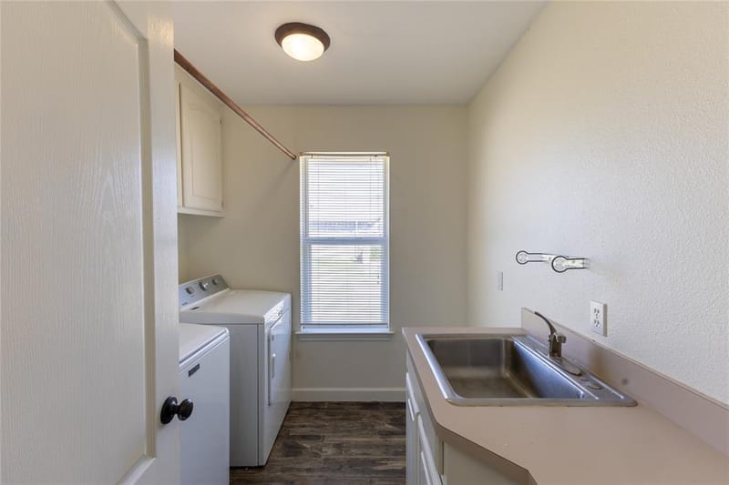 3904 Santa Cruz Street, Granbury TX 76049 - Photo 16