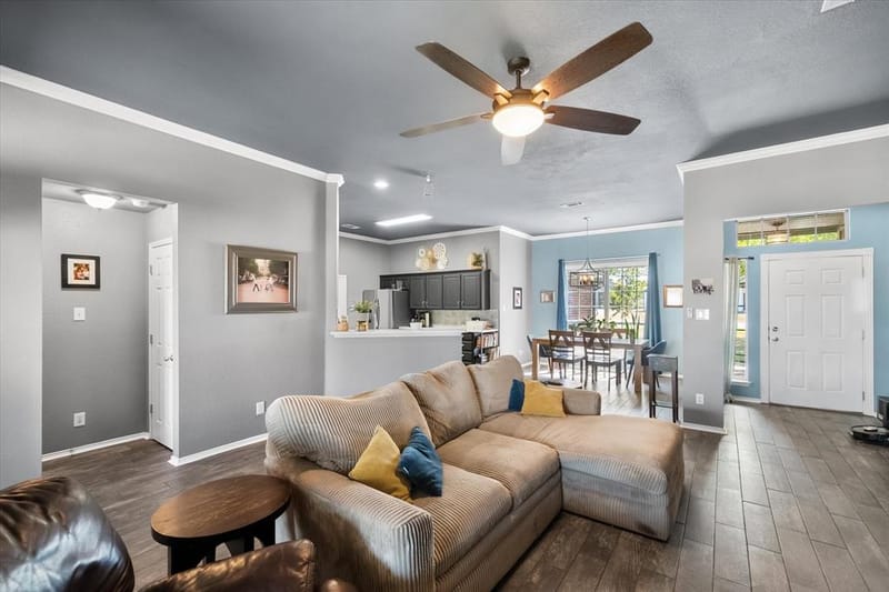 11005 Flores Trail, Crowley TX 76036 - Photo 5