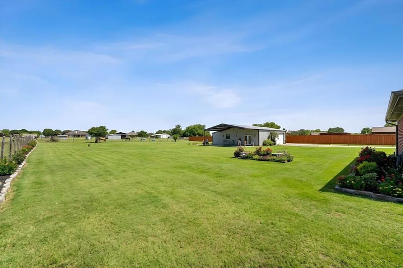 11005 Flores Trail, Crowley TX 76036 - Photo 38