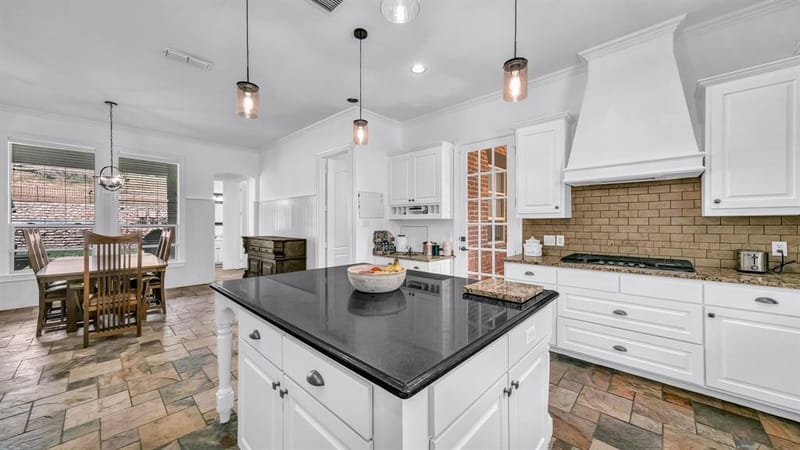 1555 Hunterglenn Drive, Aledo TX 76008 - Photo 4