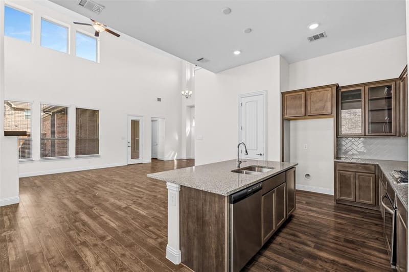4529 Stone Valley Trail, Arlington TX 76005 - Photo 10