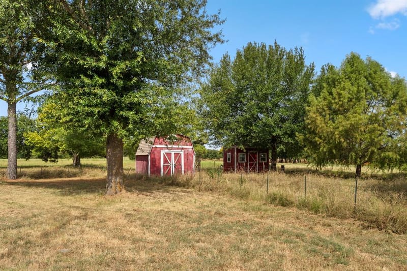3016 County Road 4405, Commerce TX 75428 - Photo 26