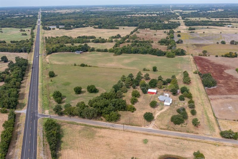 3016 County Road 4405, Commerce TX 75428