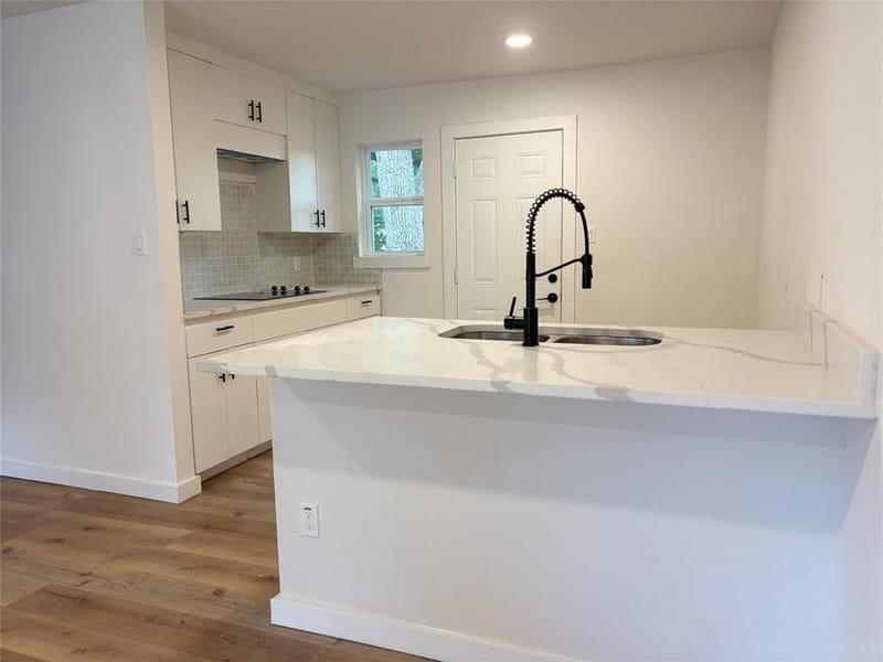5536 Greenlee Street, Fort Worth TX 76112 - Photo 9