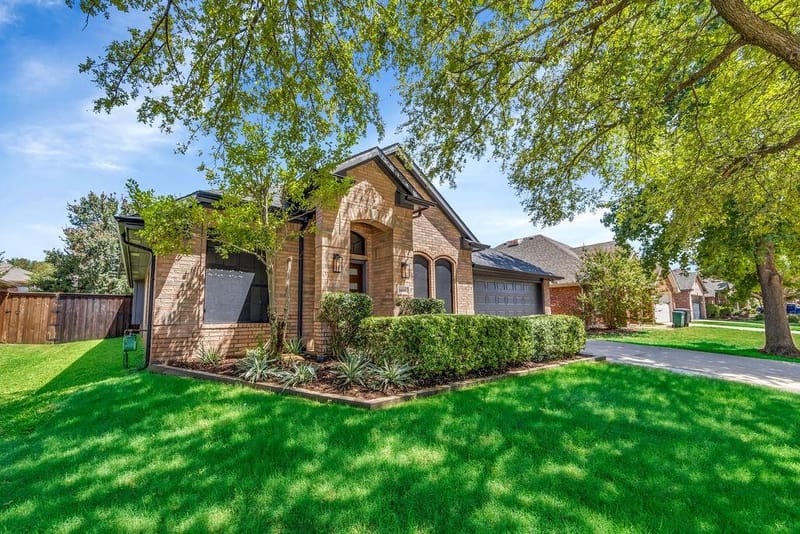 1611 Mallard Drive, Corinth TX 76210