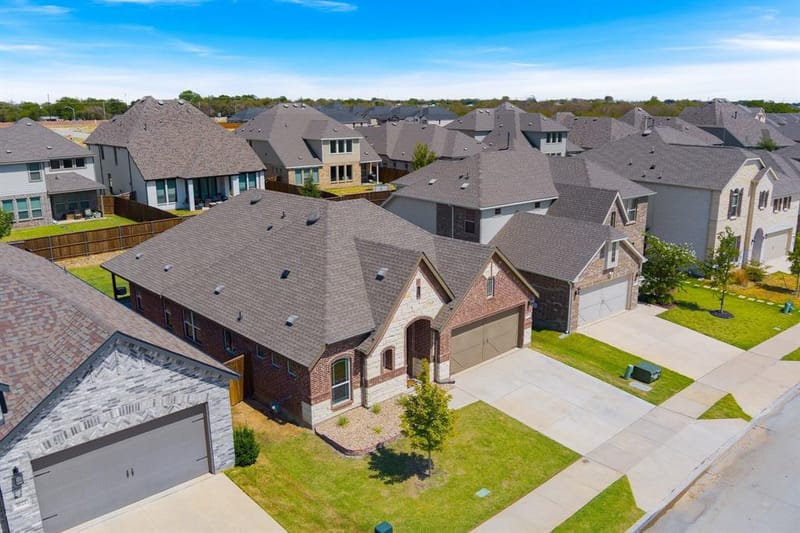 1025 Rosebay Drive, Justin TX 76247 - Photo 36