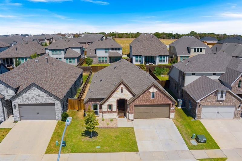 1025 Rosebay Drive, Justin TX 76247 - Photo 37