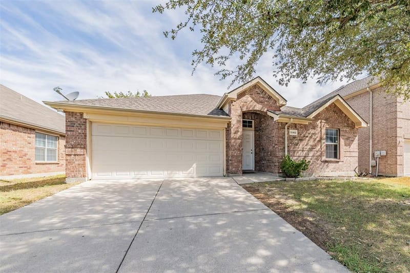 5140 Waterview Court, Fort Worth TX 76179 - Photo 3