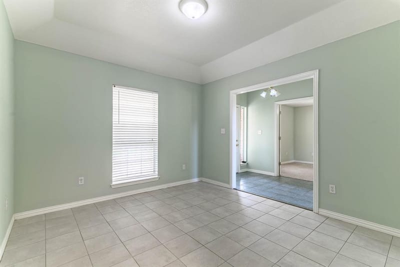 9009 Ravenswood Road, Granbury TX 76049 - Photo 6