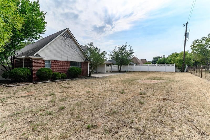 9009 Ravenswood Road, Granbury TX 76049 - Photo 24