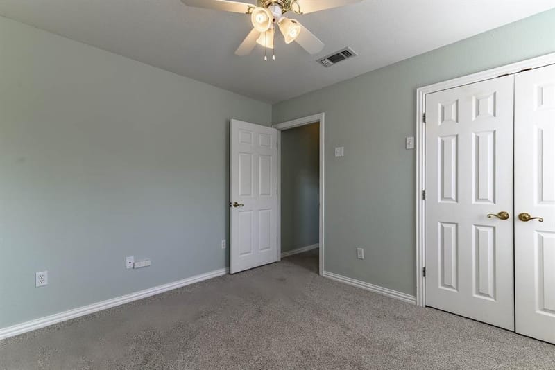 9009 Ravenswood Road, Granbury TX 76049 - Photo 19