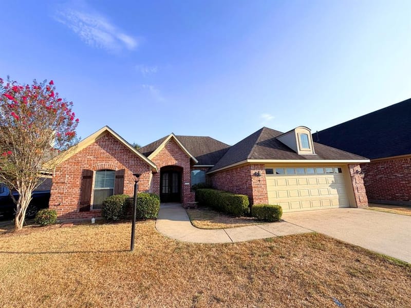 338 Wood Springs, Haughton LA 71037