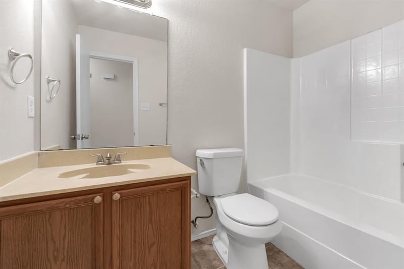 1039 Caliente Drive, Grand Prairie TX 75051 - Photo 17