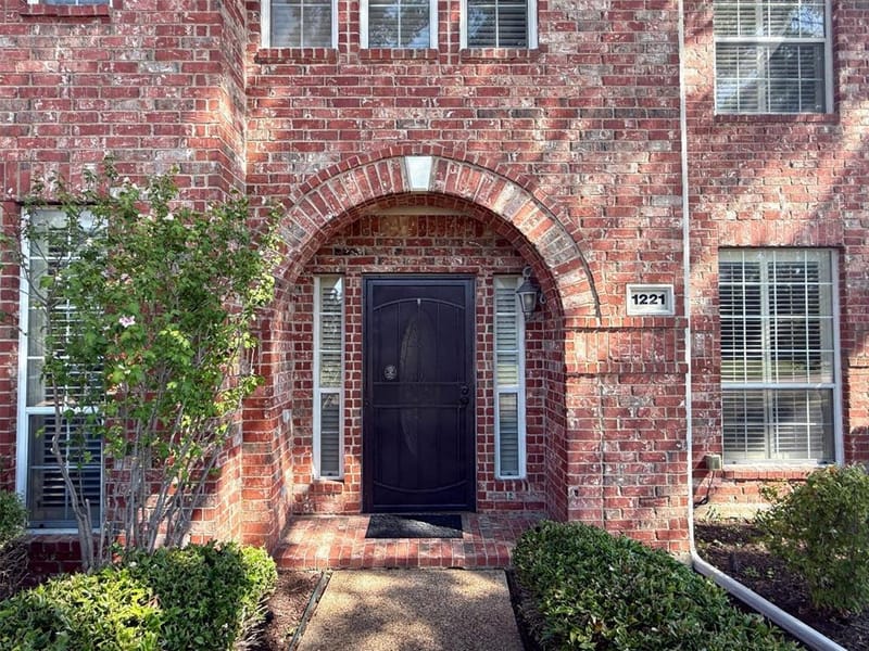 1221 Tralee Lane, Garland TX 75044 - Photo 4