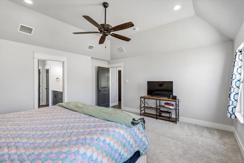 10020 Valley Oak Court, Springtown TX 76082 - Photo 14