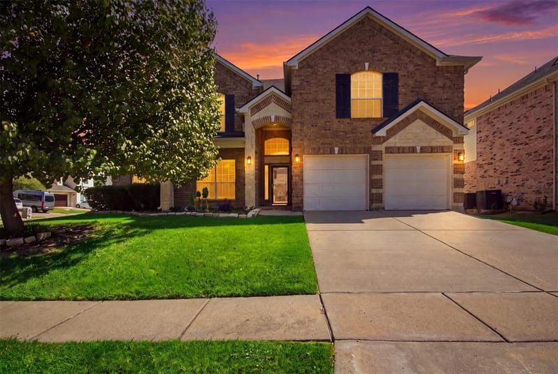 4806 Fitzgerald Drive, Mansfield TX 76063