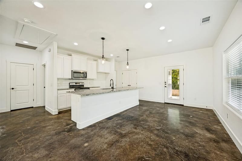 722 E Woodard Street, Denison TX 75021 - Photo 5