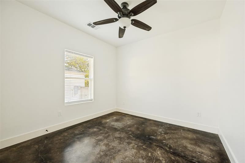 722 E Woodard Street, Denison TX 75021 - Photo 9