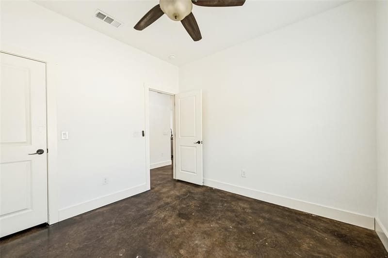 722 E Woodard Street, Denison TX 75021 - Photo 11