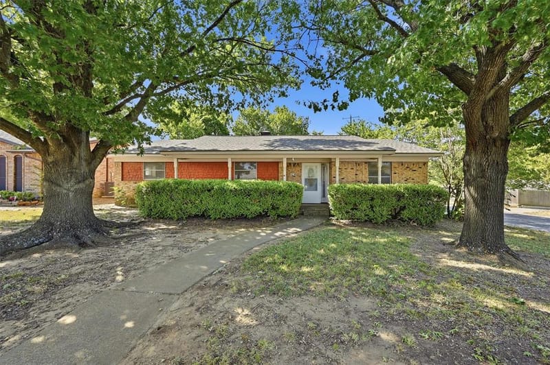 1214 Glasgow Drive, Sherman TX 75092