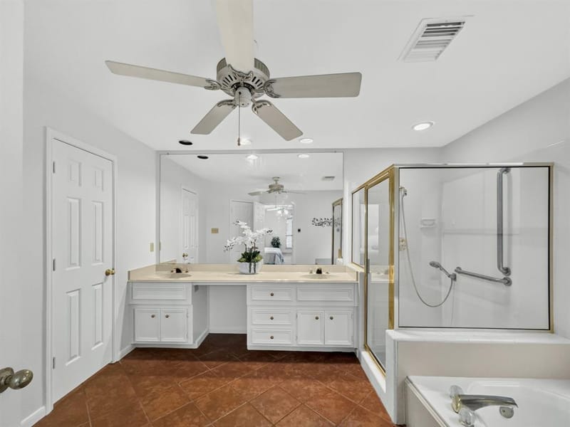 2116 Cannes Drive, Carrollton TX 75006 - Photo 15