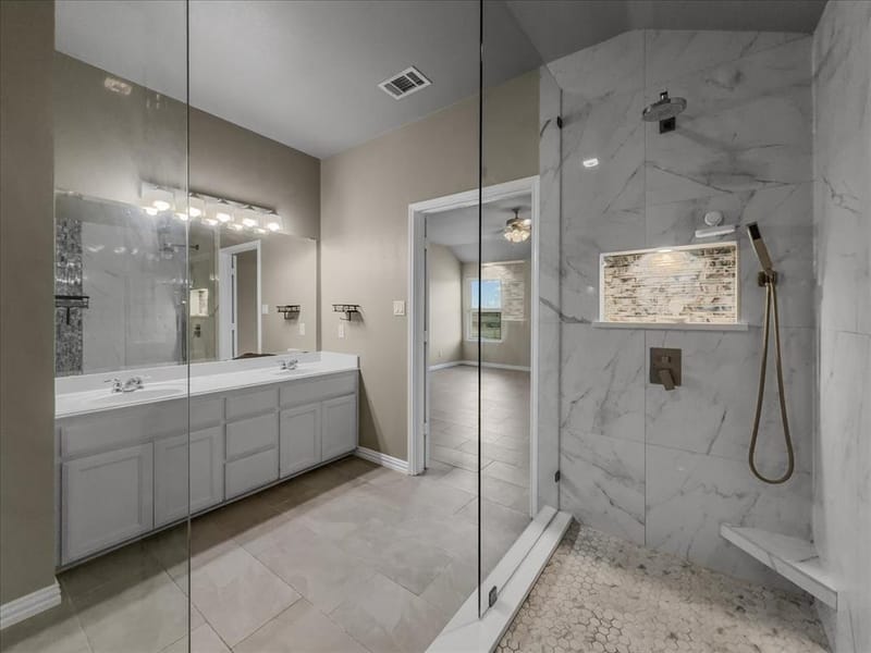 5701 Parkview Hills Lane, Fort Worth TX 76179 - Photo 13