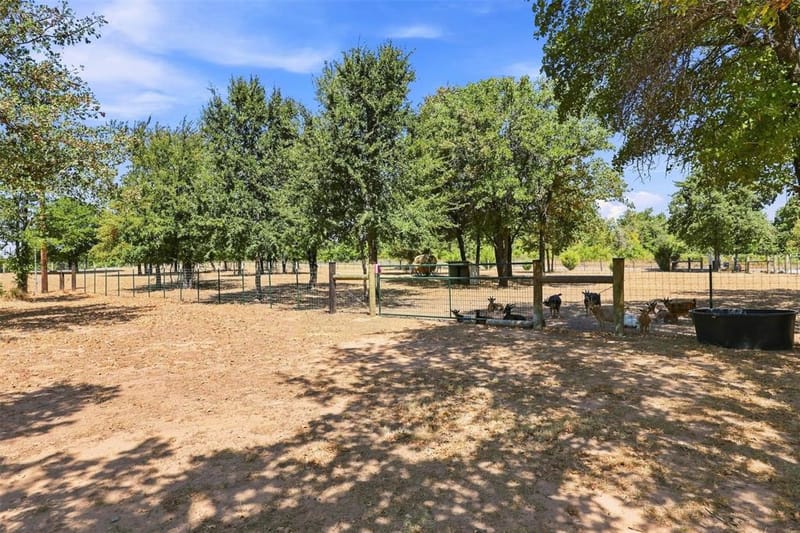 1000 Middleton Road, Weatherford TX 76088 - Photo 23