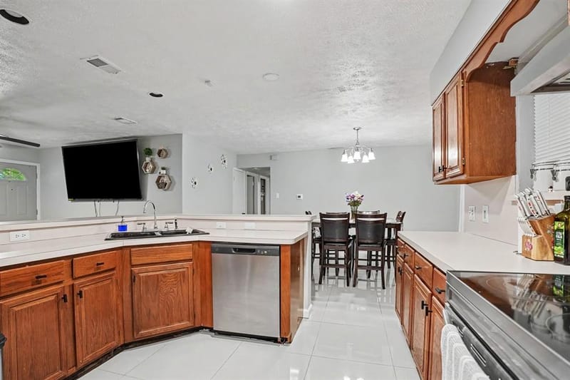 618 Thrush Avenue, Duncanville TX 75116 - Photo 6