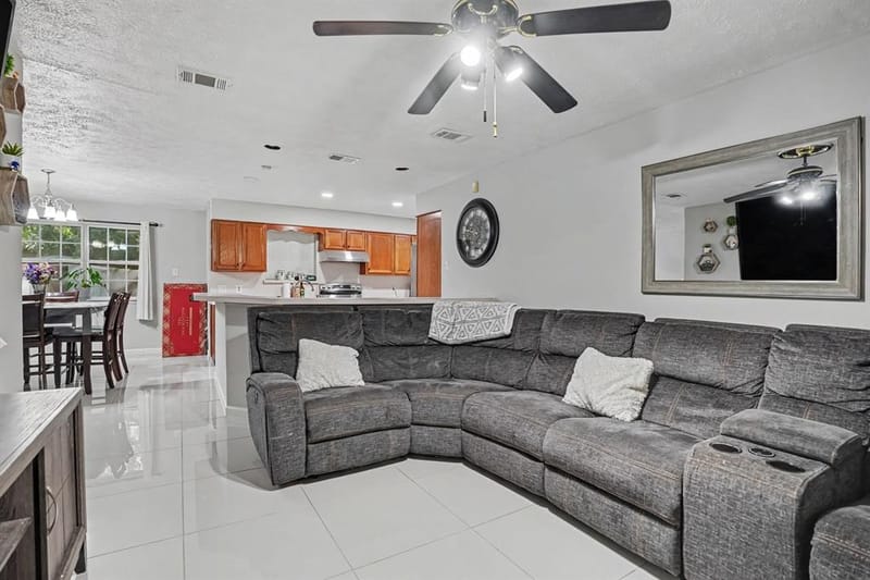 618 Thrush Avenue, Duncanville TX 75116 - Photo 4