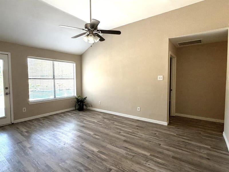 1621 Winter Park Lane, Lewisville TX 75077 - Photo 9
