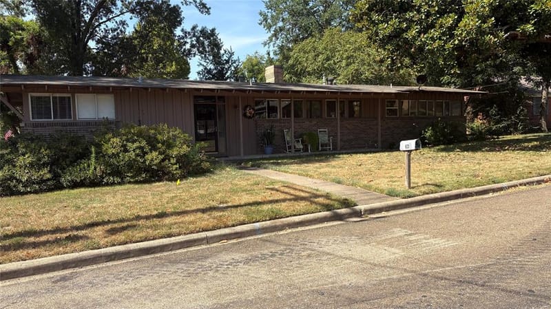 306 E PINE, Winnsboro TX 75494 - Photo 2