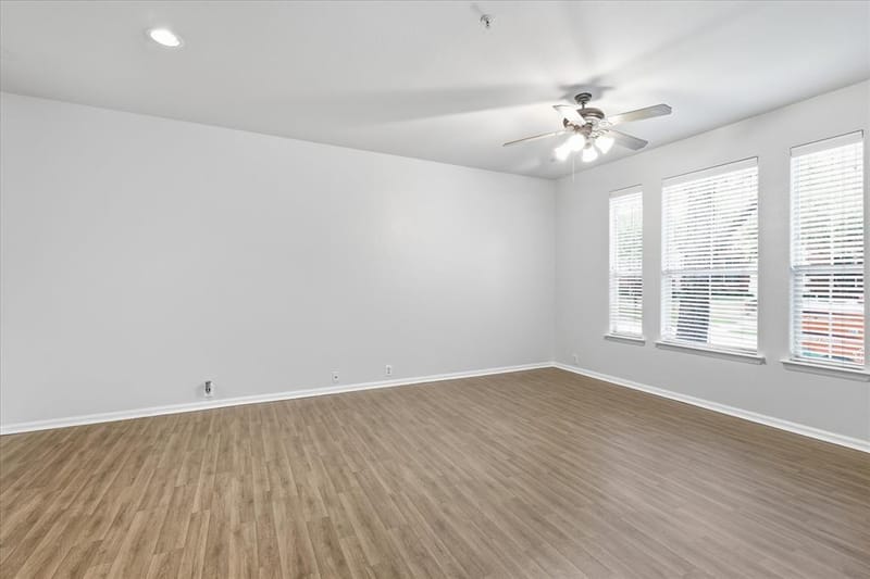 424 Legends Drive, Lewisville TX 75057 - Photo 7