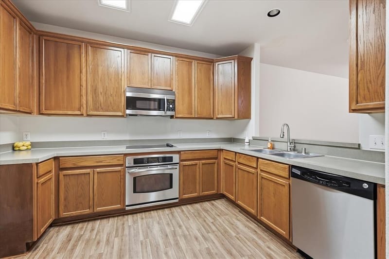 424 Legends Drive, Lewisville TX 75057 - Photo 10