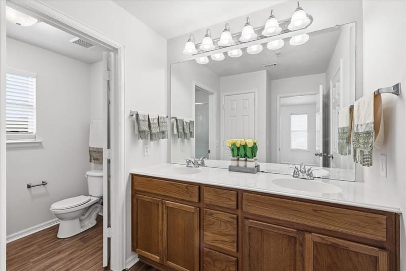 424 Legends Drive, Lewisville TX 75057 - Photo 14