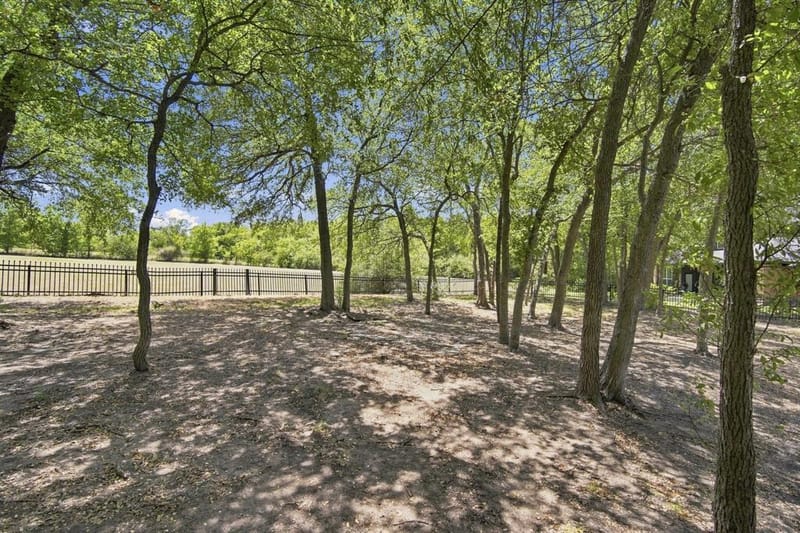 1207 Oak Creek Drive, Ennis TX 75119 - Photo 37