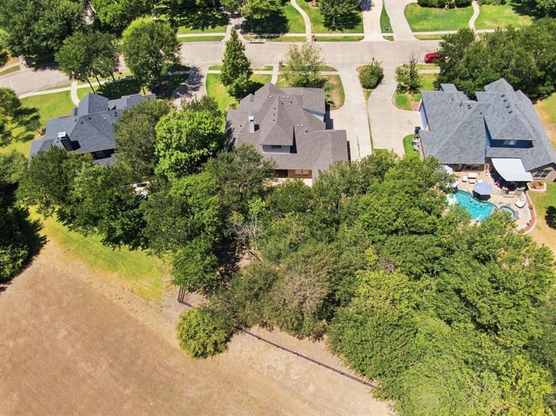 1207 Oak Creek Drive, Ennis TX 75119 - Photo 11