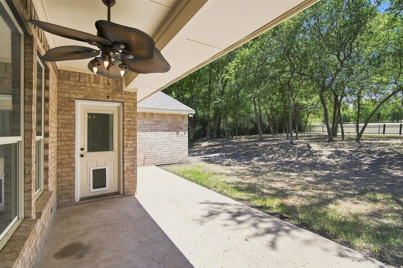 1207 Oak Creek Drive, Ennis TX 75119 - Photo 35