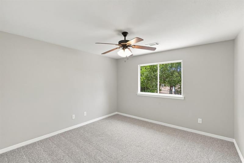 1207 Oak Creek Drive, Ennis TX 75119 - Photo 31