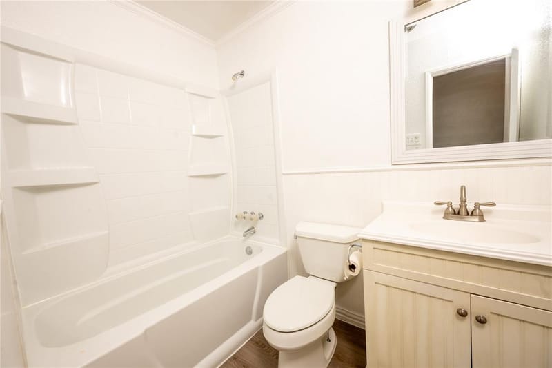 2221 Marilyn Lane, Arlington TX 76010 - Photo 7