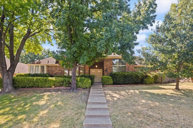 3637 Bluegrass Drive, Grand Prairie TX 75052