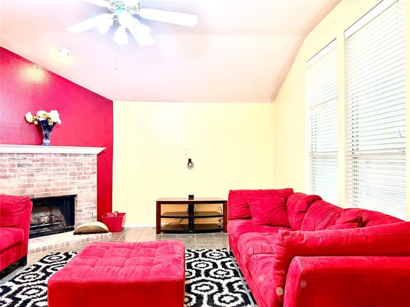 193 Rolling Court, Lancaster TX 75146 - Photo 2