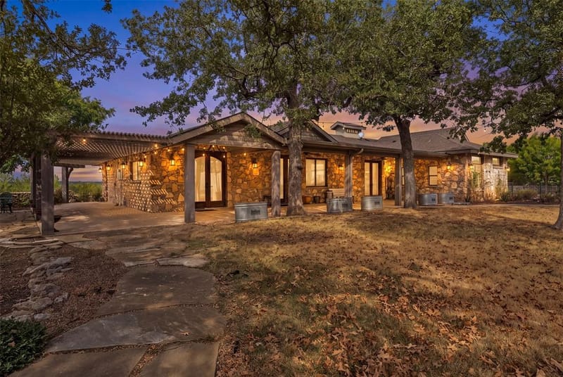 242 Bishop Drive, Weatherford TX 76088 - Photo 34
