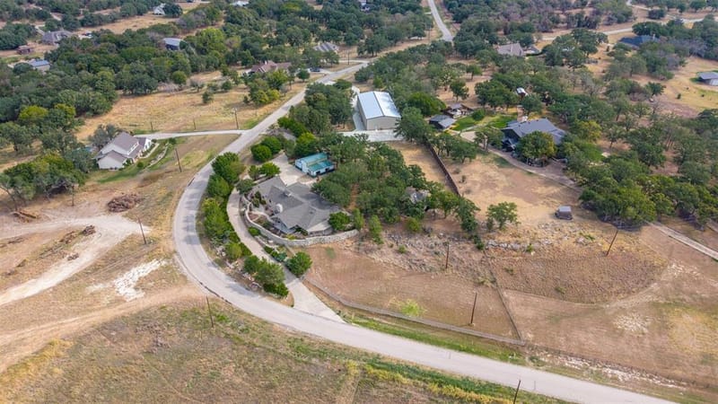242 Bishop Drive, Weatherford TX 76088 - Photo 37